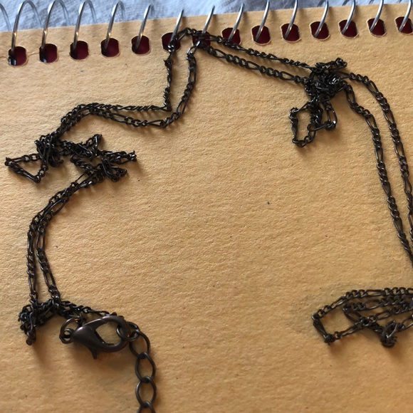 Urban Outfitters crystal necklace - Picture 4 of 4